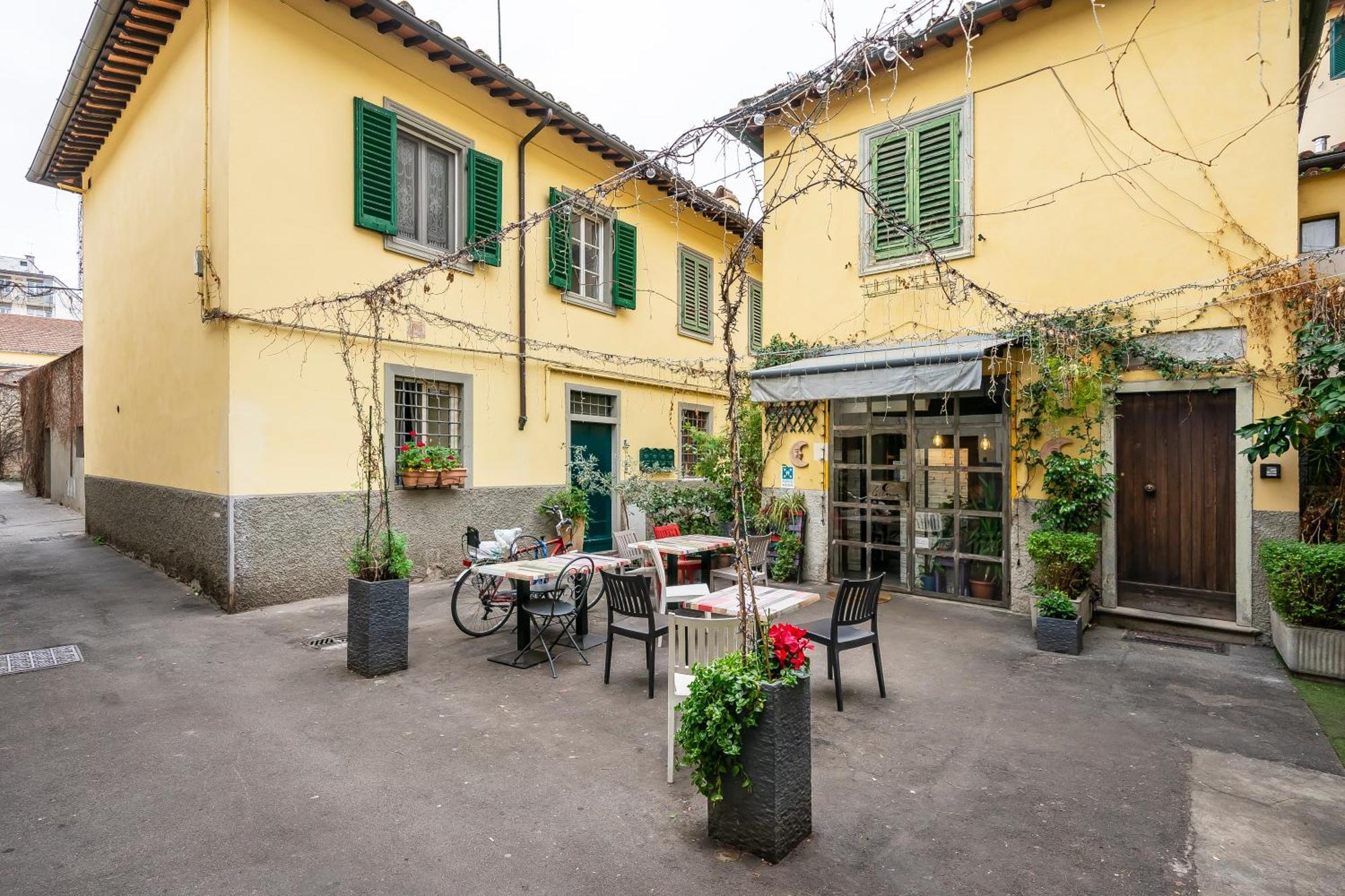 Flat Moon Over Florence Terrace And Free Parking Екстер'єр фото
