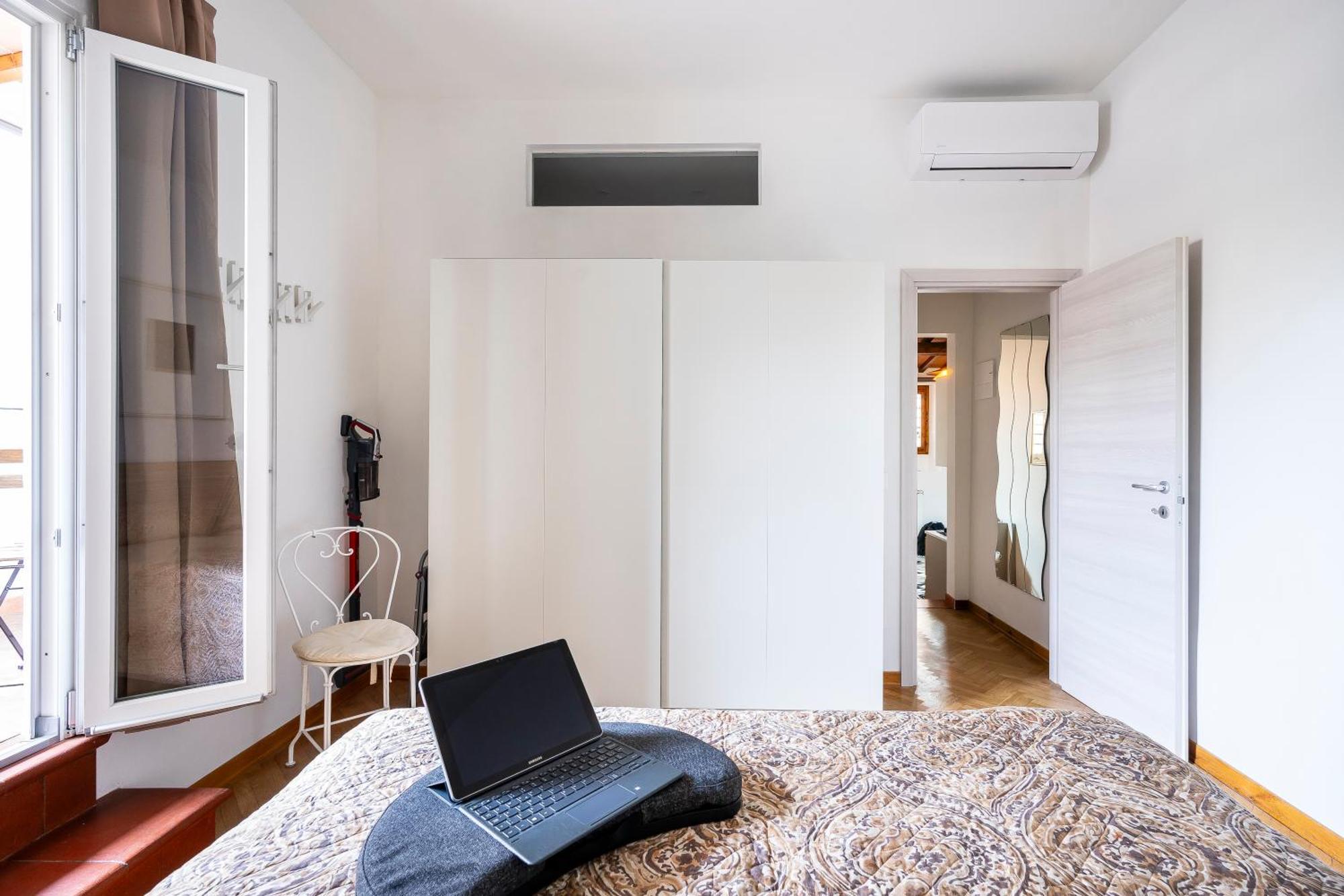 Flat Moon Over Florence Terrace And Free Parking Екстер'єр фото